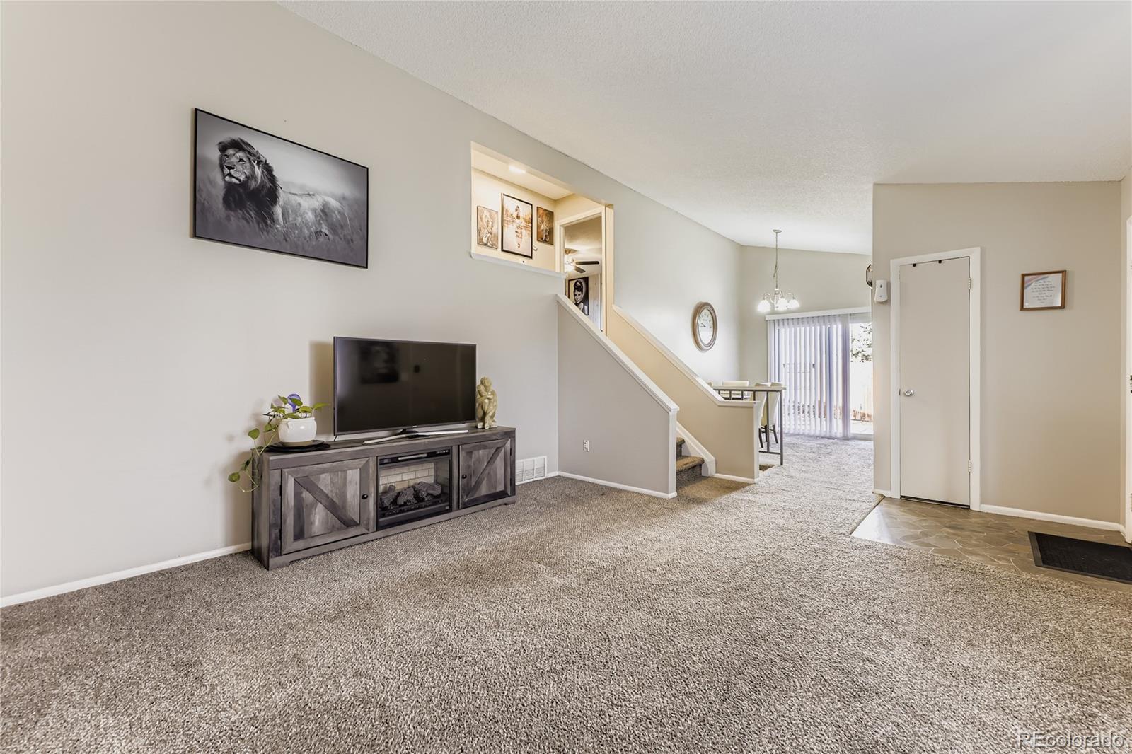 MLS Image #4 for 8573  dover circle,arvada, Colorado