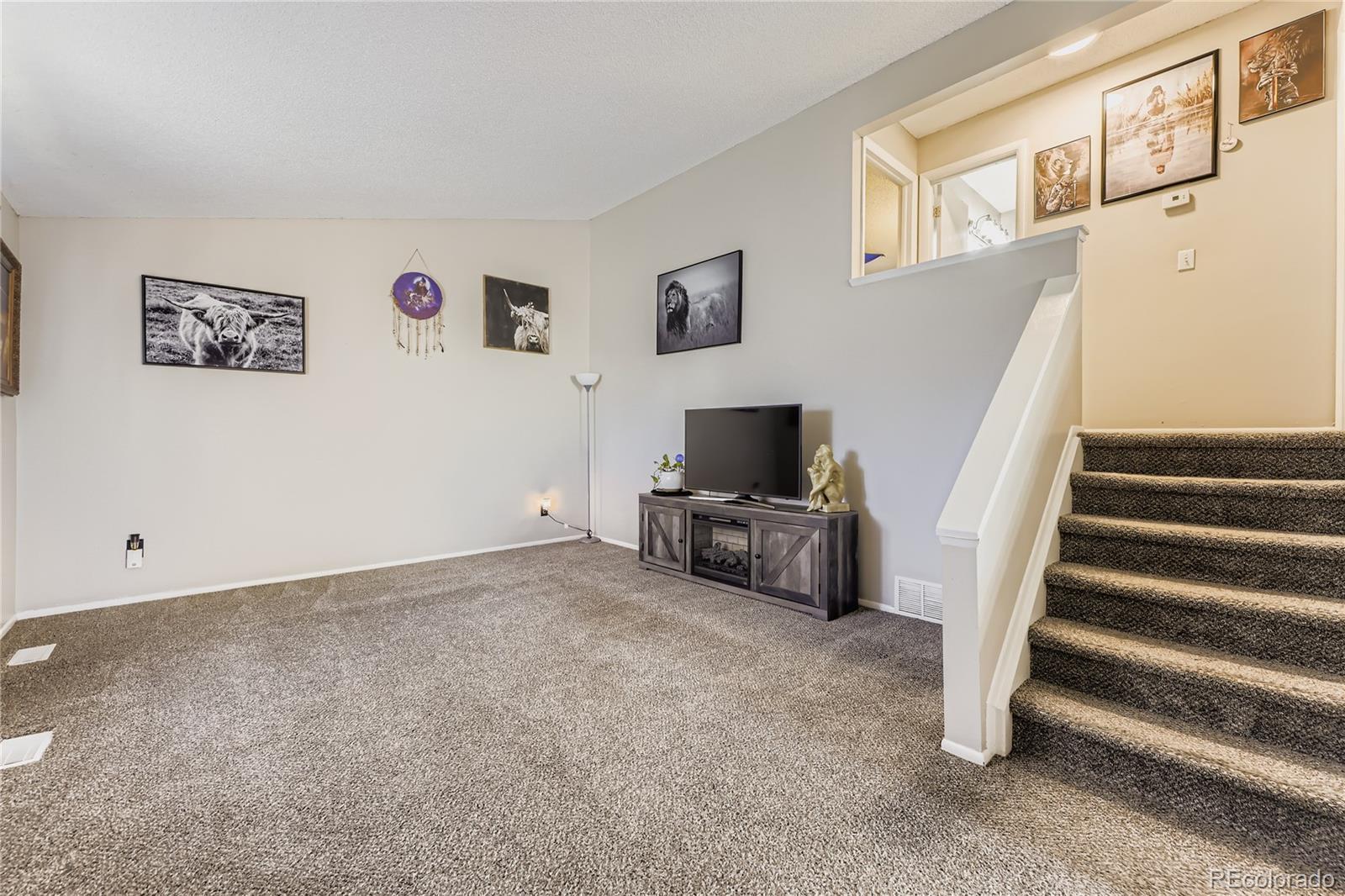 MLS Image #5 for 8573  dover circle,arvada, Colorado
