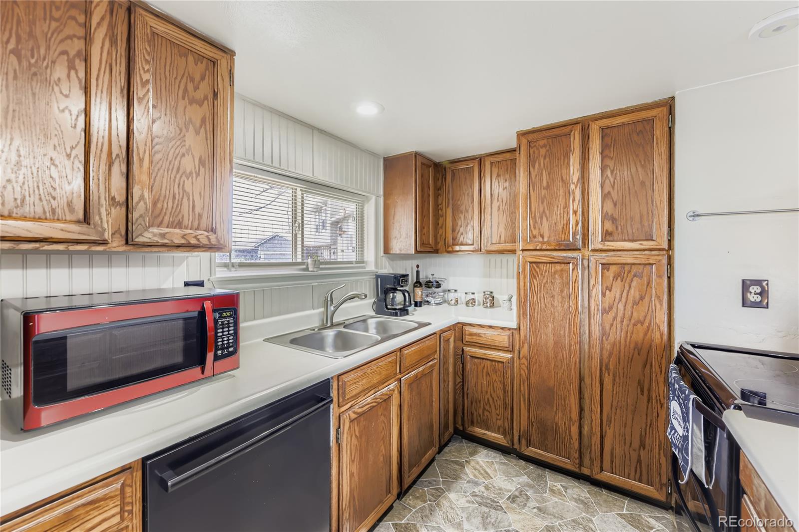 MLS Image #8 for 8573  dover circle,arvada, Colorado