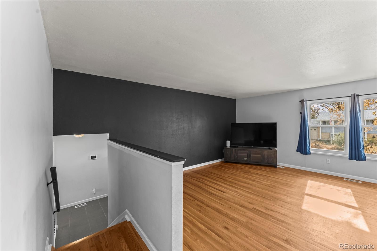 MLS Image #4 for 526  griffith way,colorado springs, Colorado