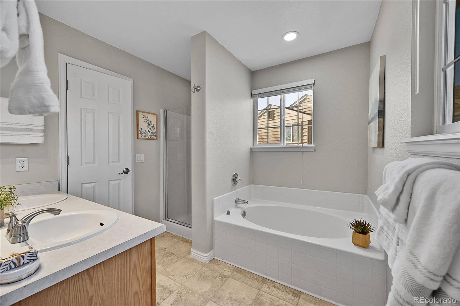 MLS Image #11 for 576 w 91st circle,thornton, Colorado