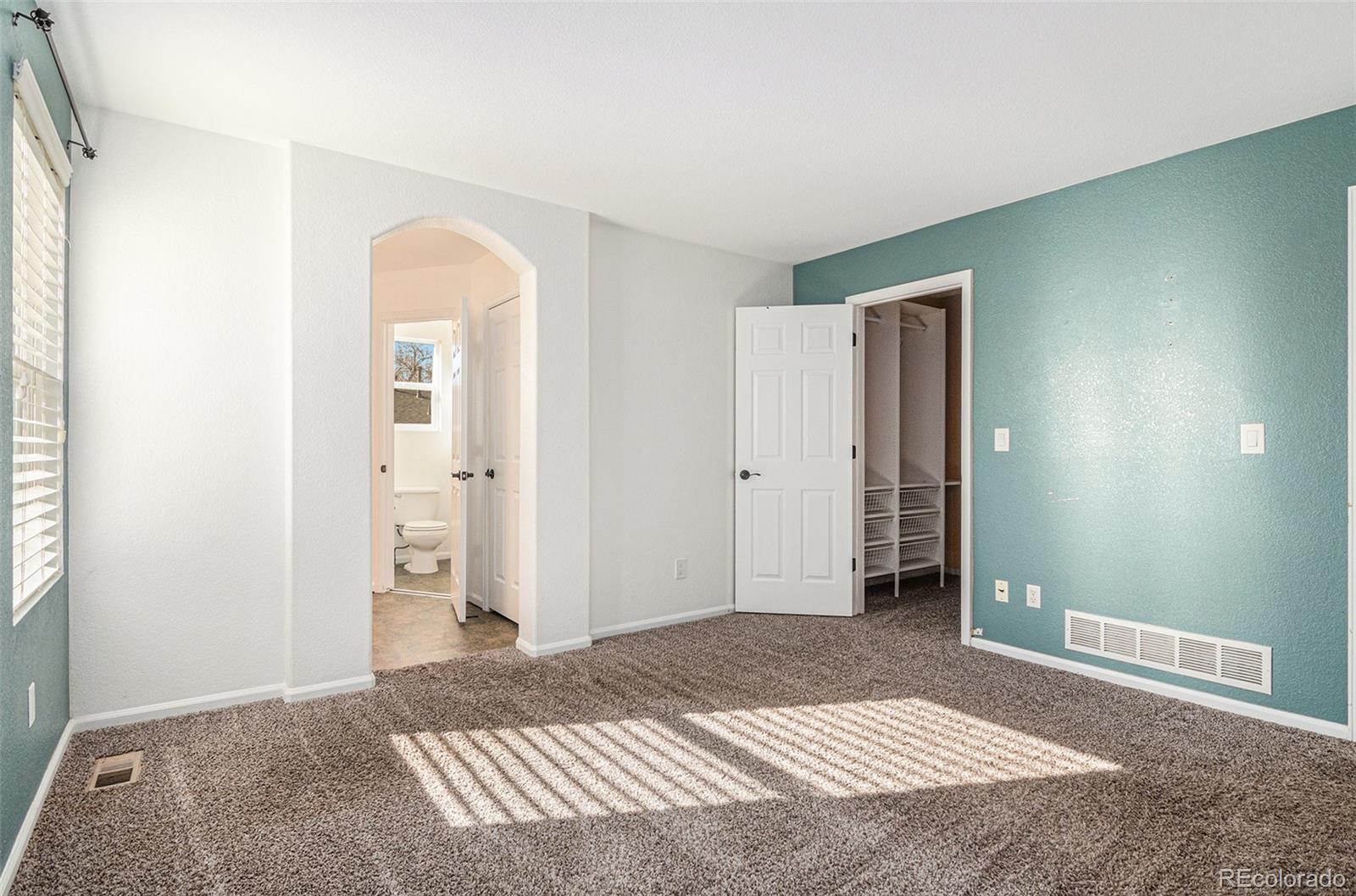 MLS Image #16 for 14436 e elk place,denver, Colorado