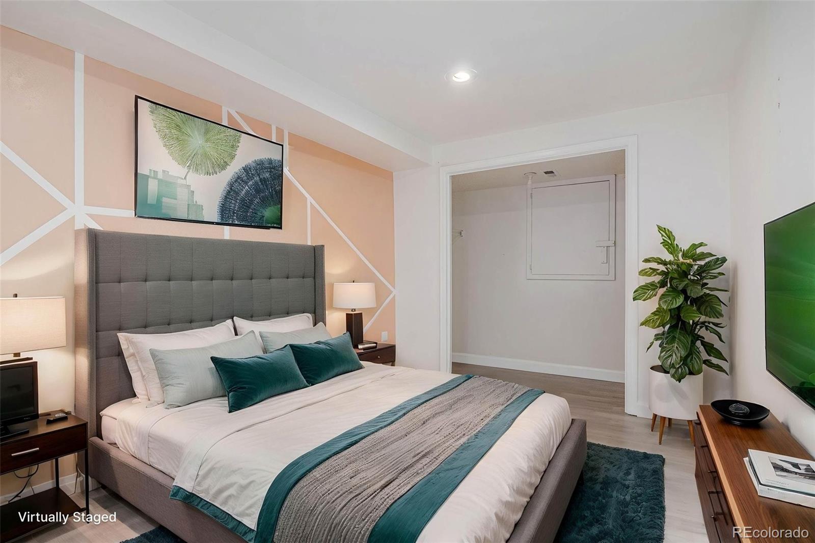 MLS Image #22 for 14436 e elk place,denver, Colorado
