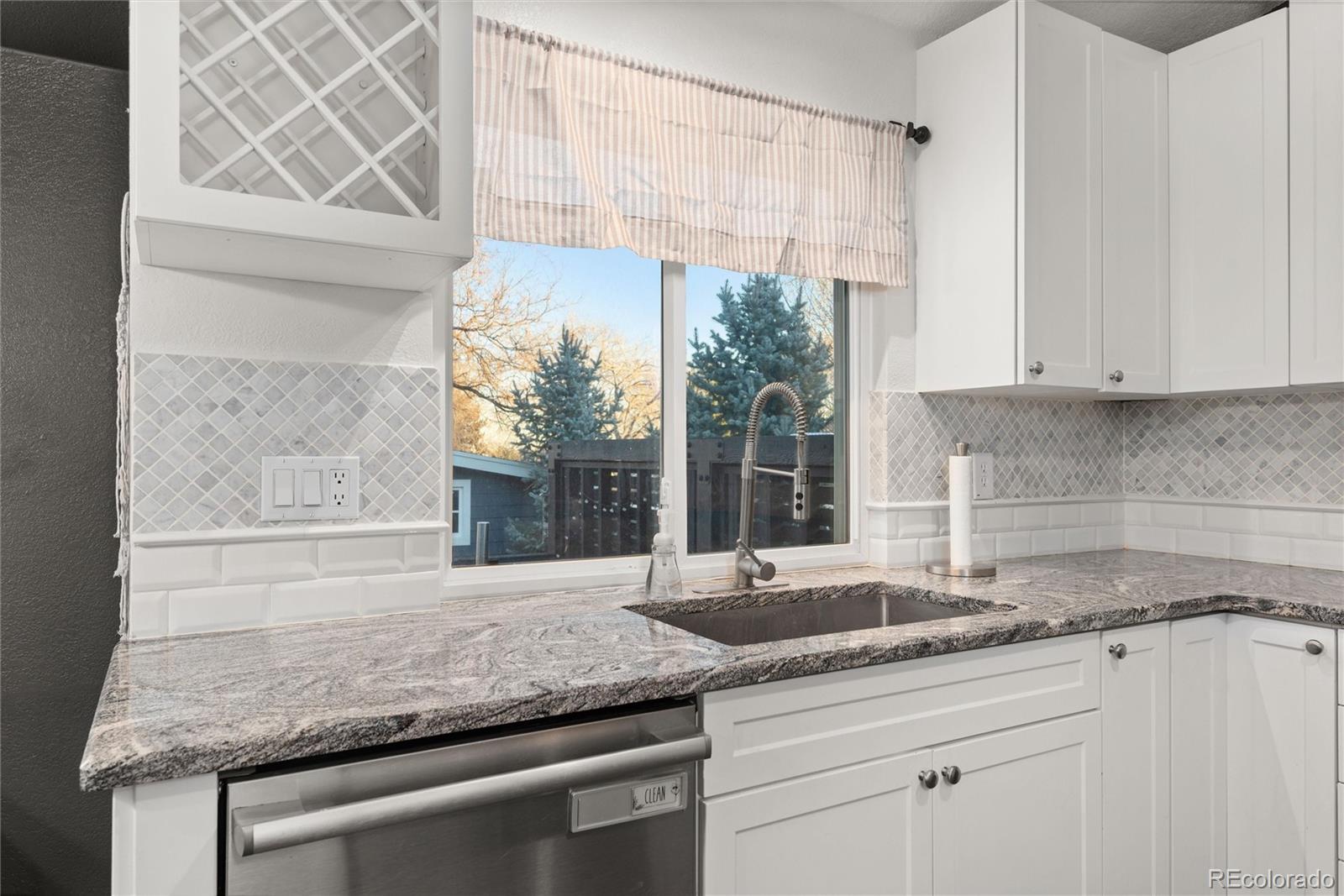 MLS Image #7 for 5546 s simms way,littleton, Colorado