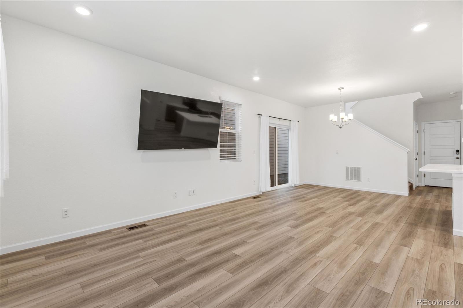 MLS Image #8 for 23920 e 34th avenue,aurora, Colorado