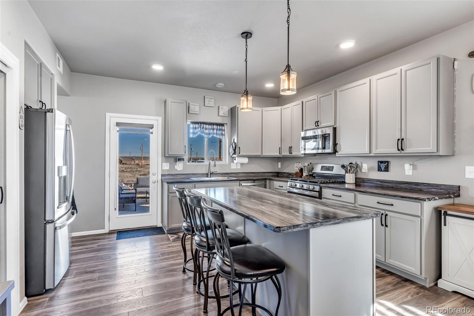 MLS Image #8 for 895 e loma drive,pueblo, Colorado