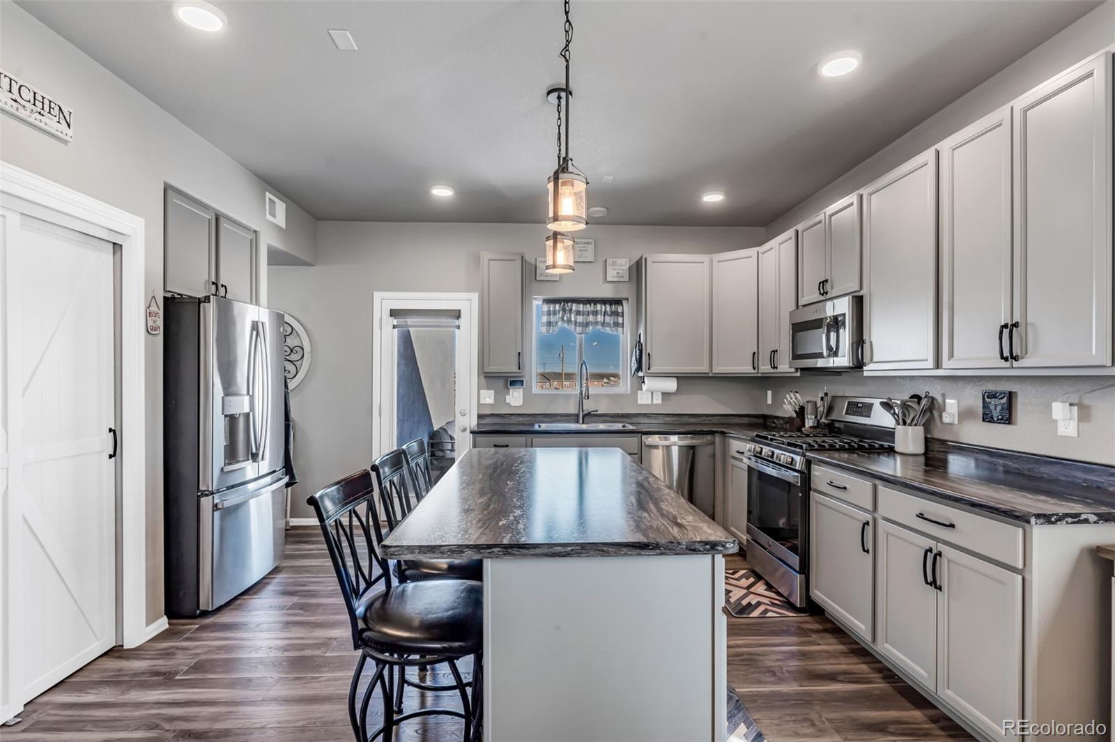 MLS Image #9 for 895 e loma drive,pueblo, Colorado
