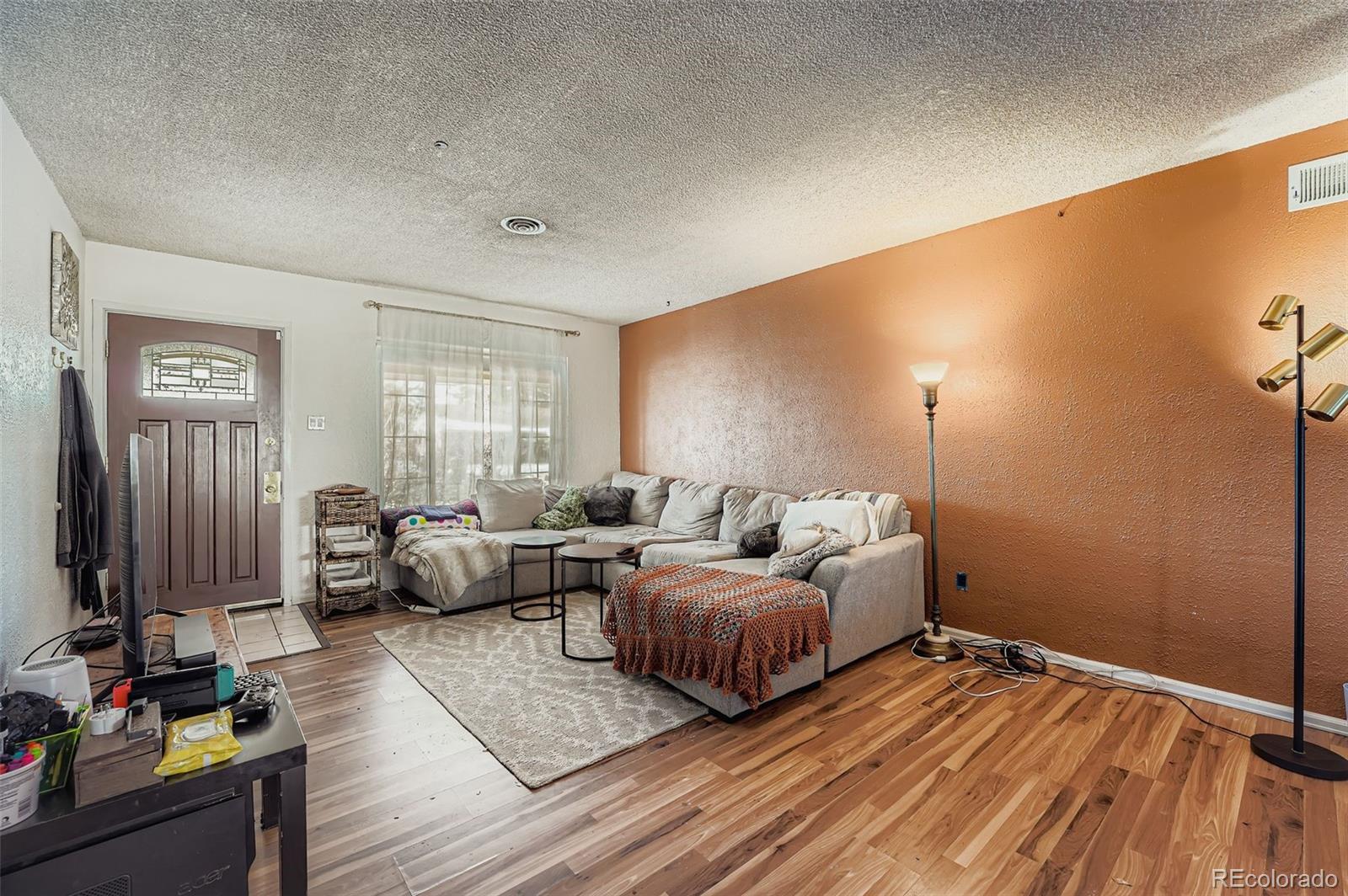 MLS Image #5 for 1072  racine street,aurora, Colorado