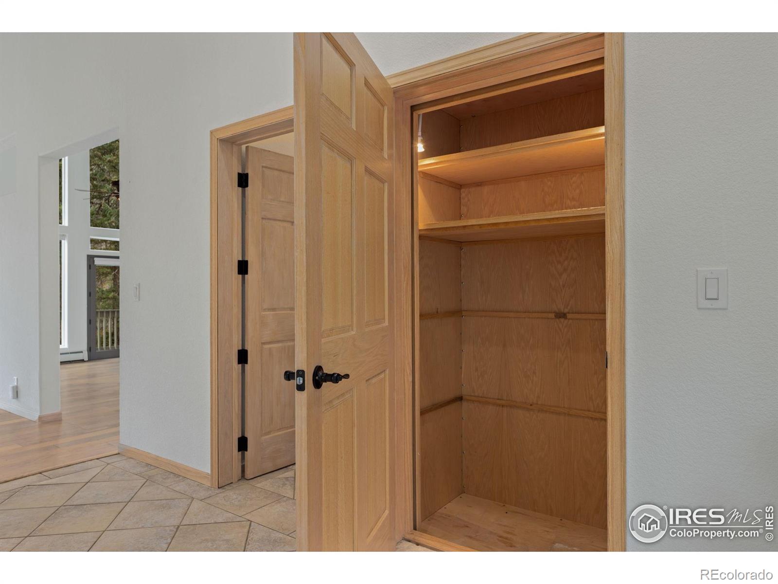 MLS Image #12 for 11042 n saint vrain drive,lyons, Colorado