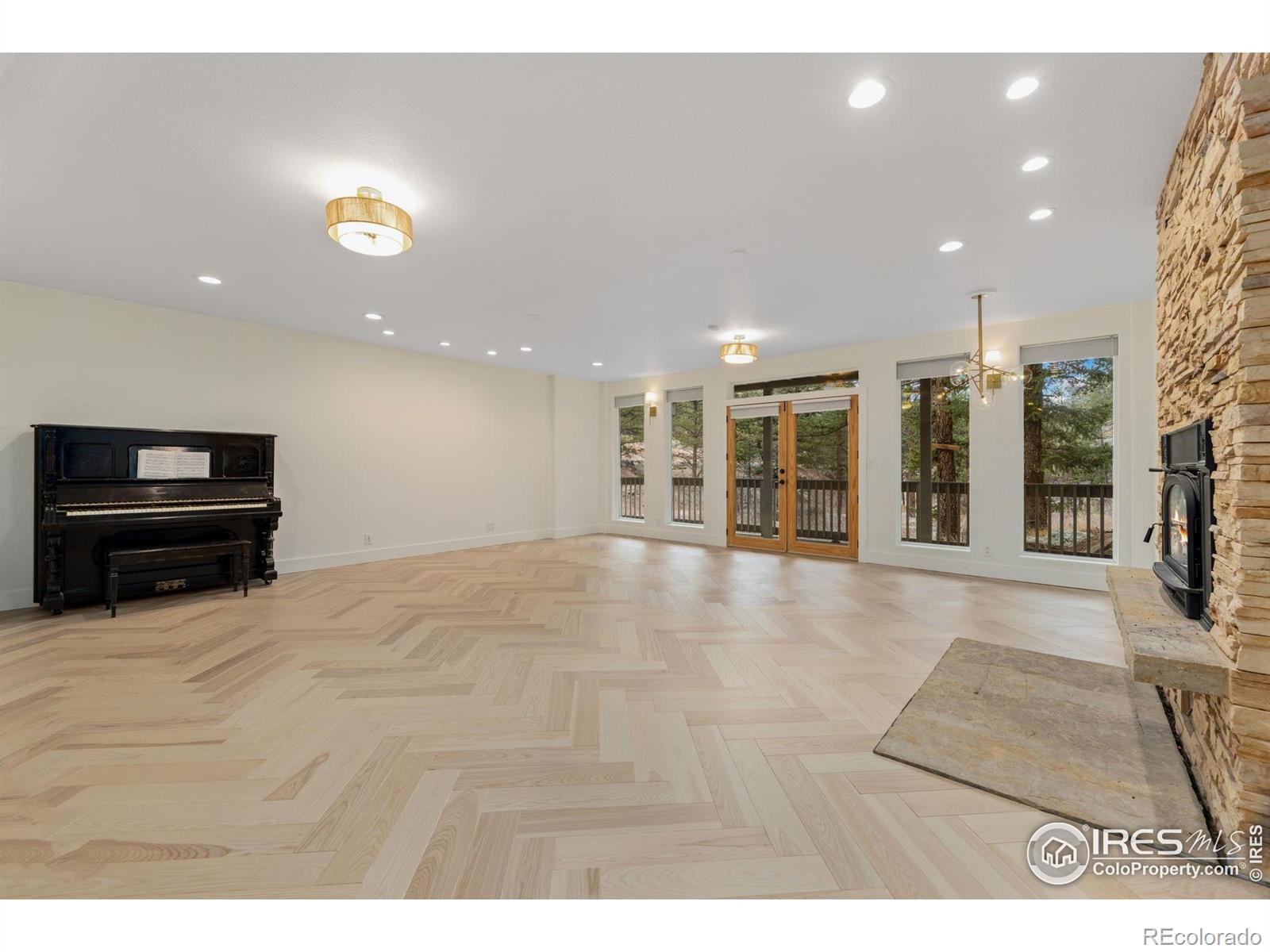 MLS Image #34 for 11042 n saint vrain drive,lyons, Colorado