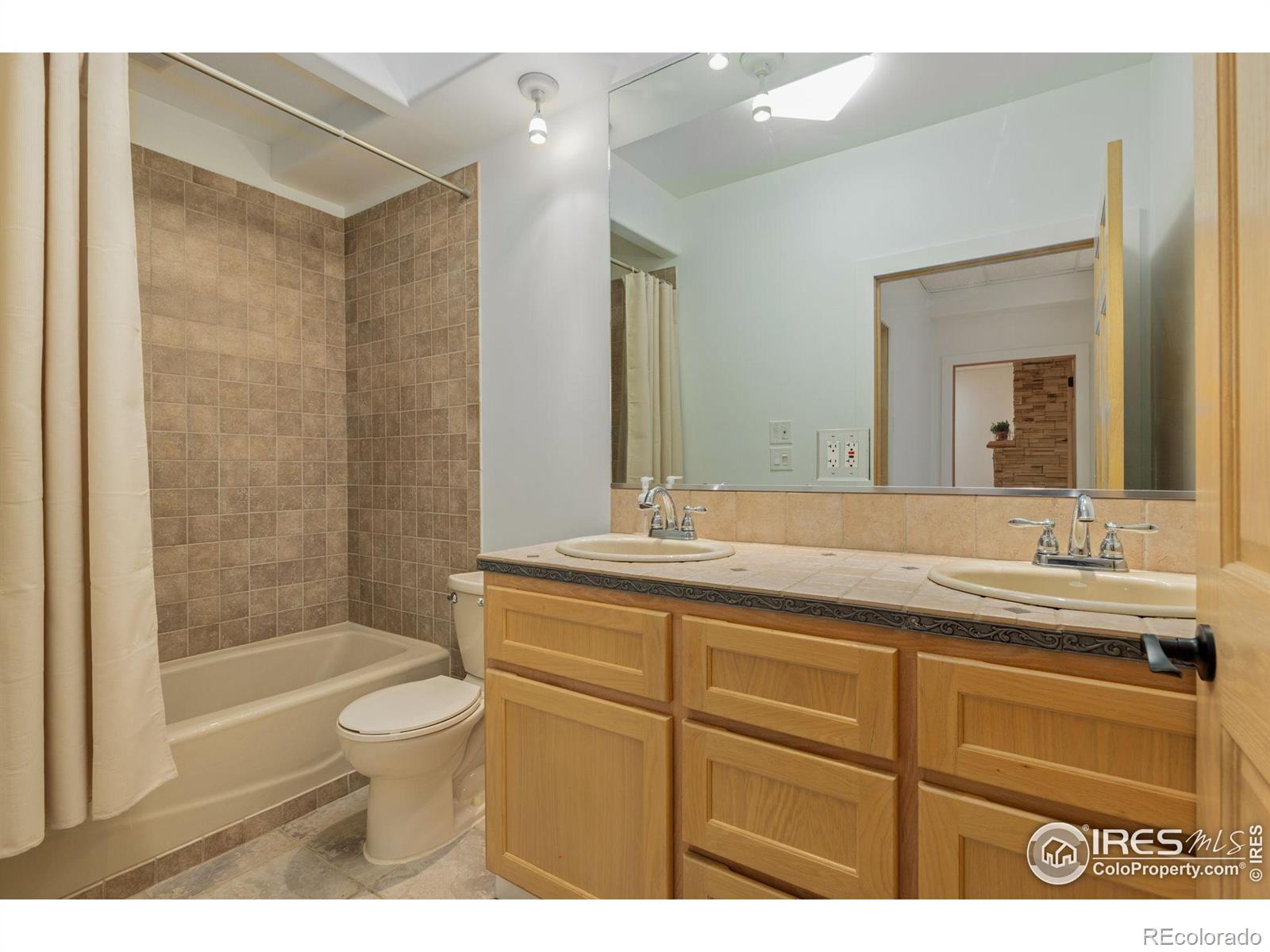 MLS Image #38 for 11042 n saint vrain drive,lyons, Colorado