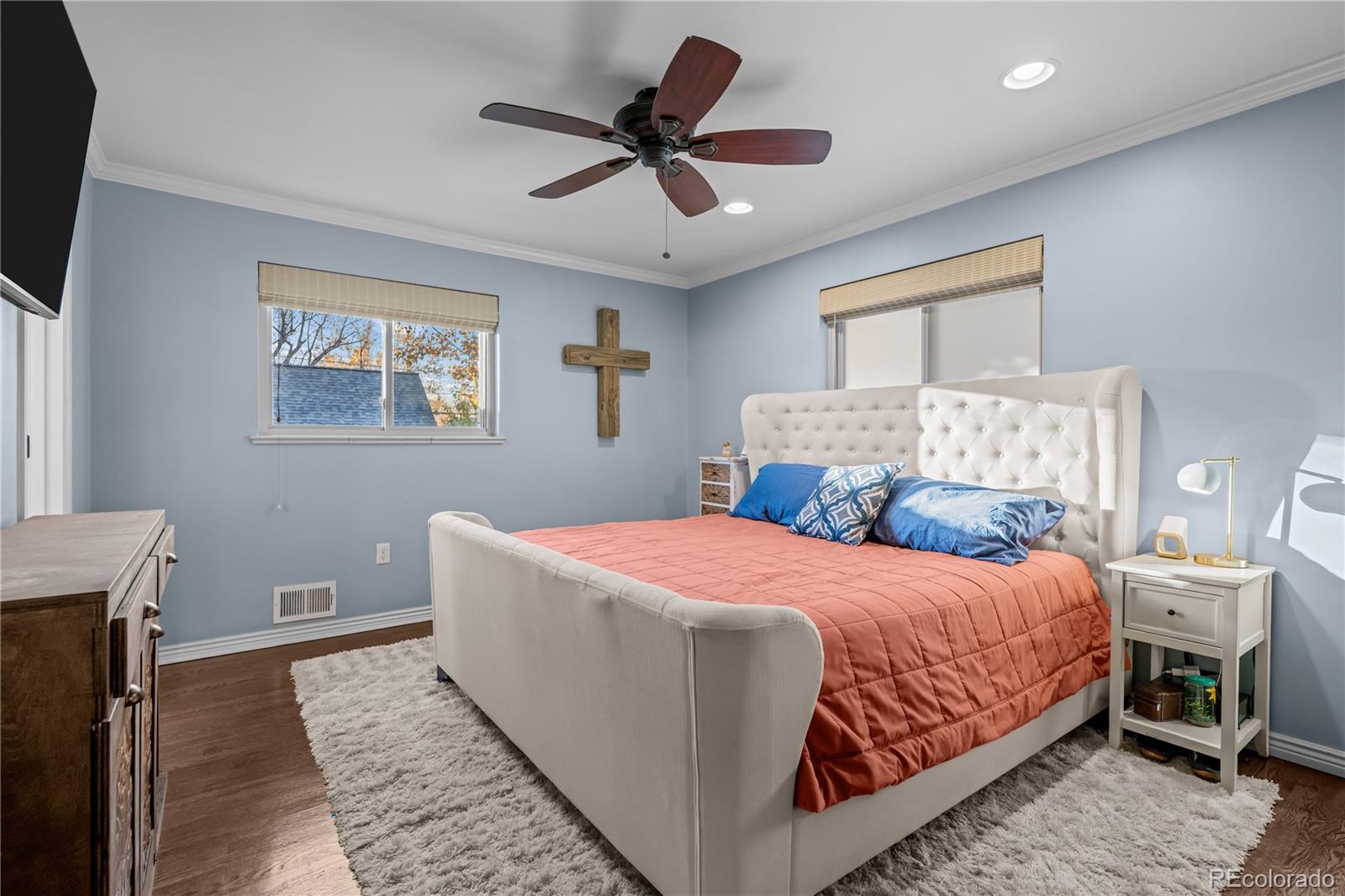 MLS Image #18 for 1331 s gaylord street,denver, Colorado
