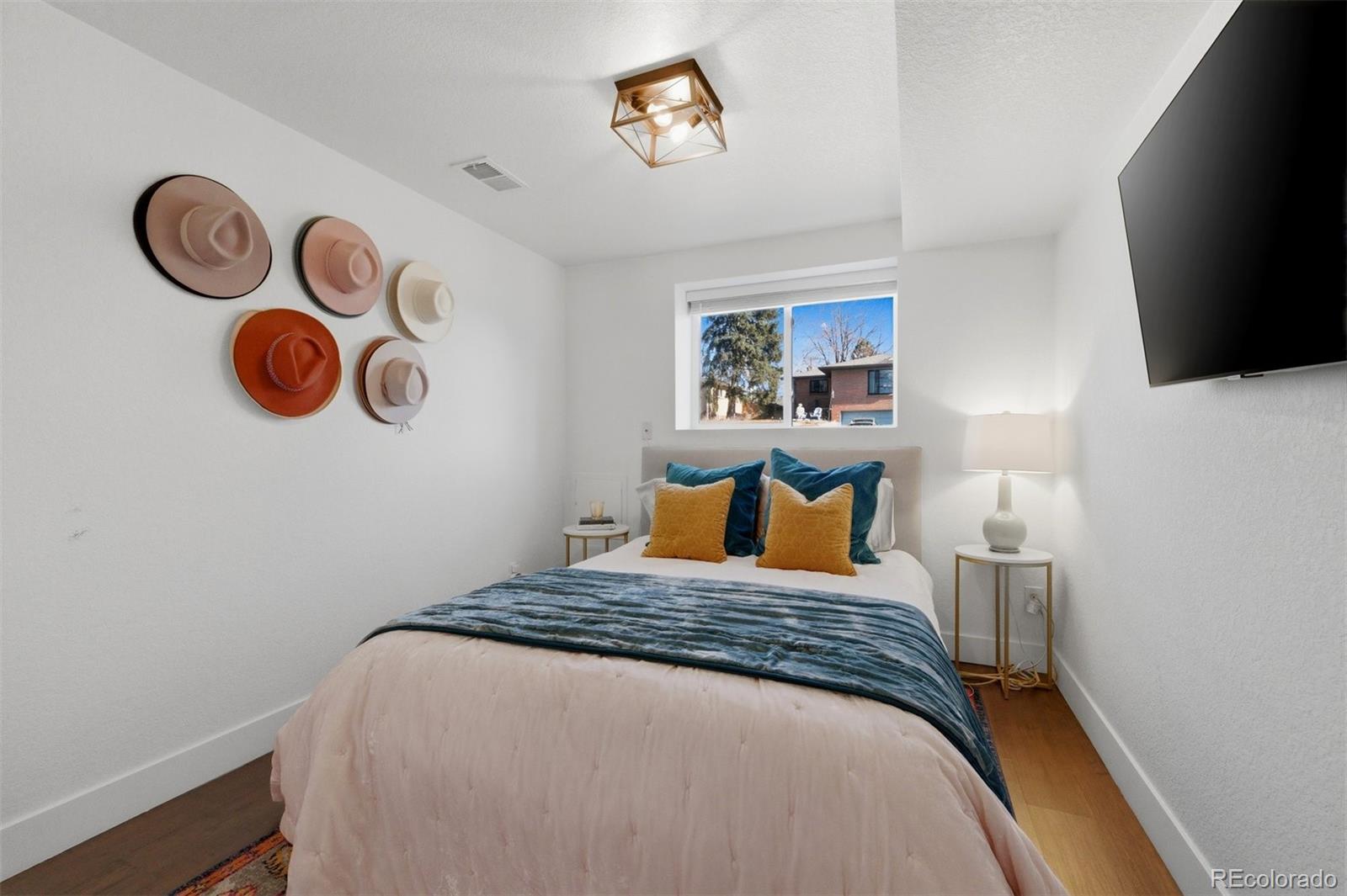 MLS Image #18 for 485 s krameria street,denver, Colorado