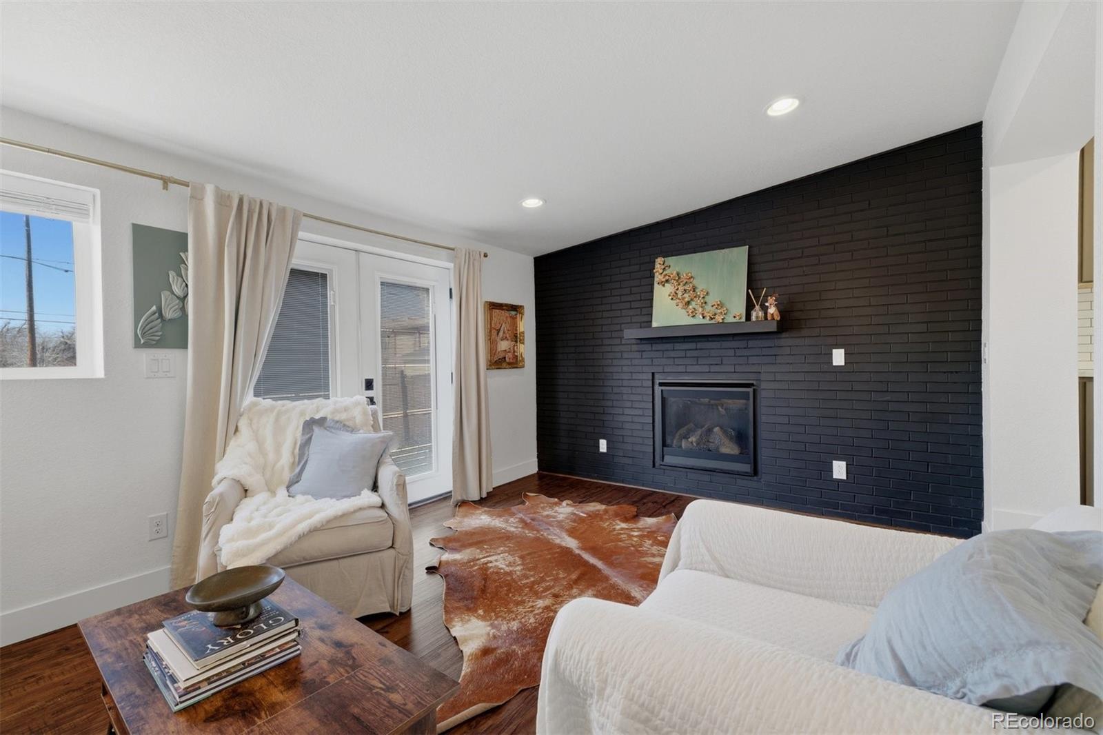 MLS Image #9 for 485 s krameria street,denver, Colorado