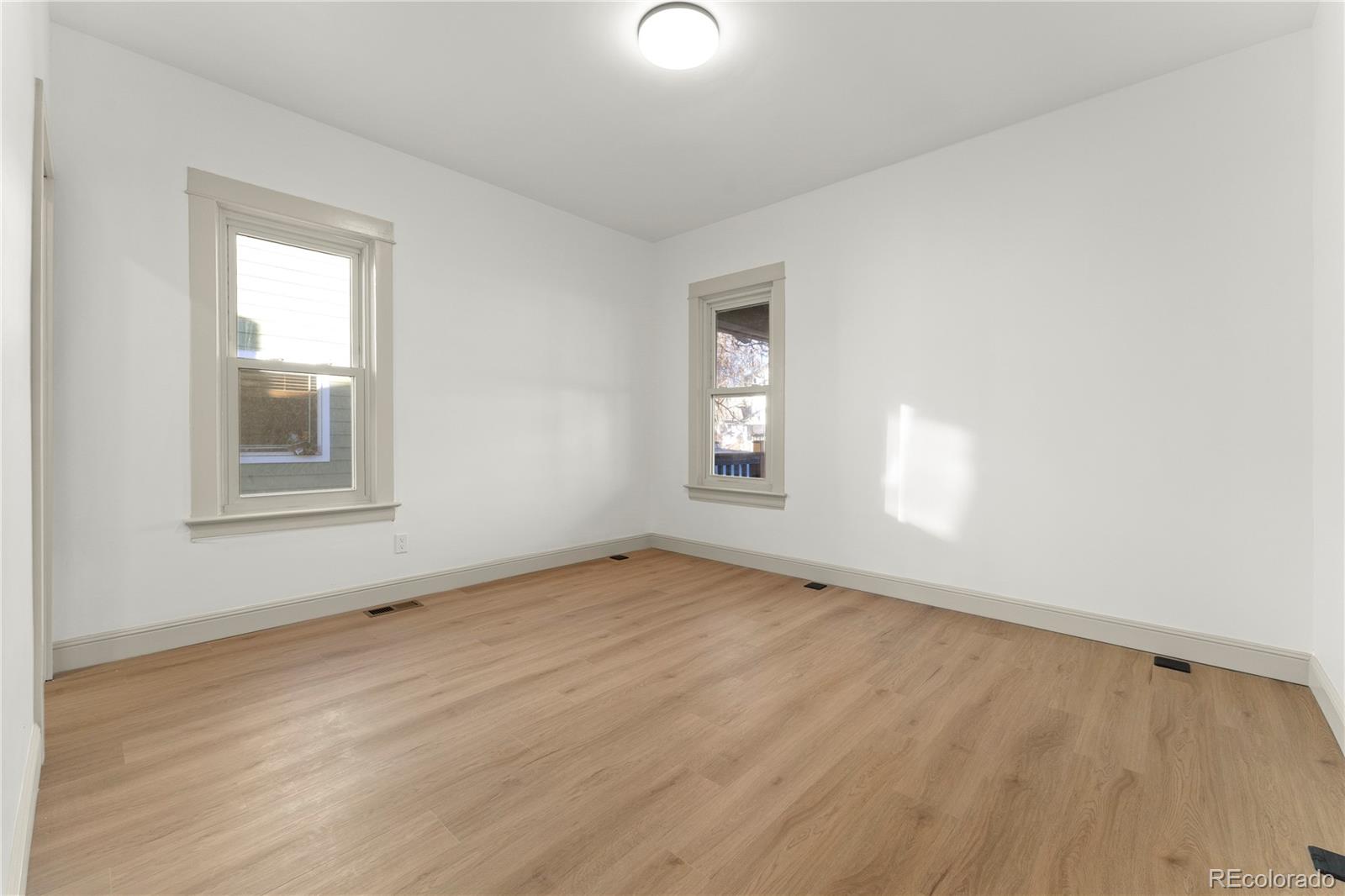 MLS Image #17 for 2963 s lincoln street,englewood, Colorado