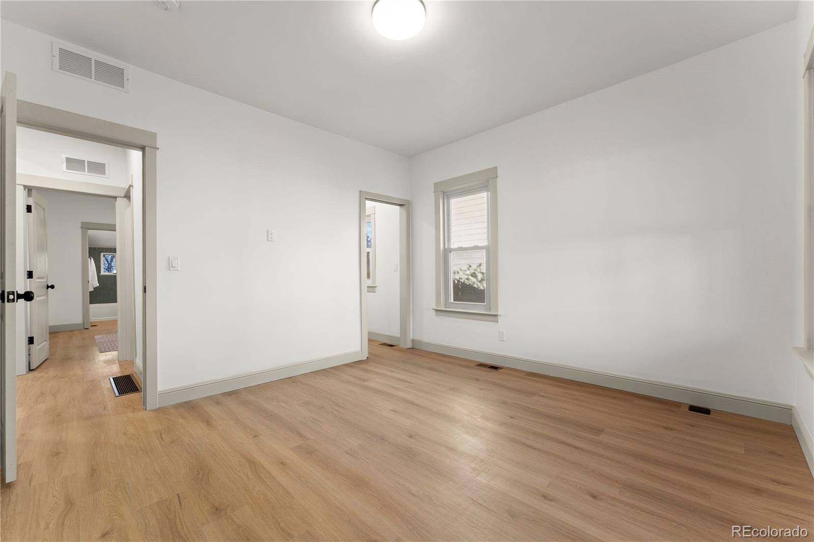 MLS Image #18 for 2963 s lincoln street,englewood, Colorado