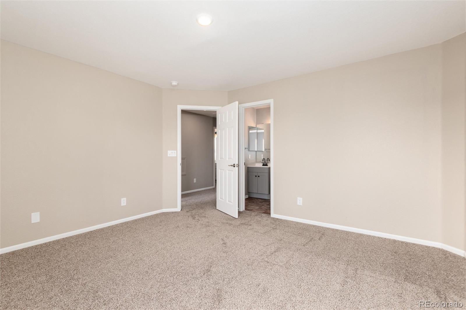 MLS Image #36 for 4681  iran street,denver, Colorado