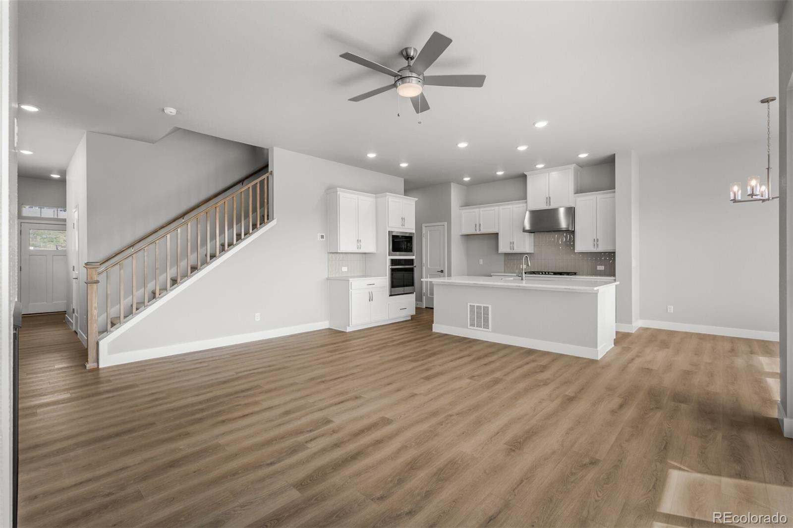 MLS Image #2 for 4585  peak crest view,colorado springs, Colorado