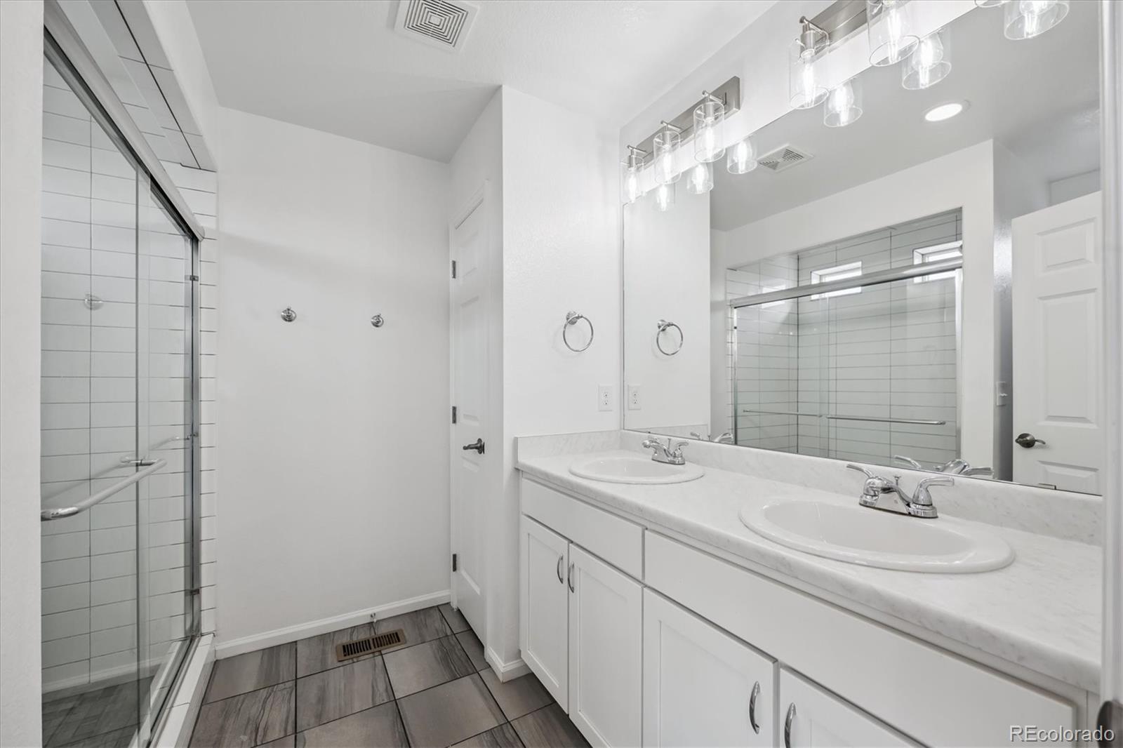 MLS Image #13 for 10495  truckee street,commerce city, Colorado