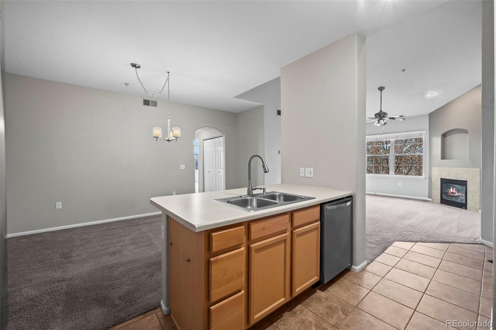 MLS Image #11 for 10787  twenty mile road 301,parker, Colorado