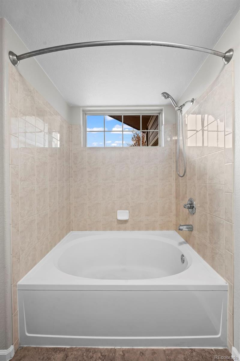 MLS Image #15 for 10787  twenty mile road 301,parker, Colorado