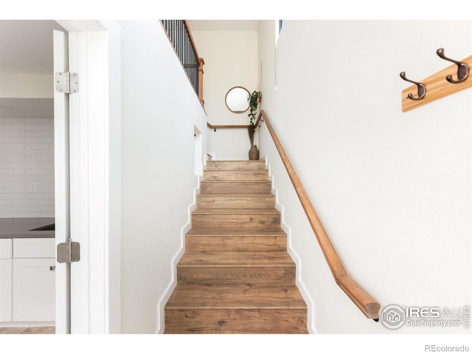 MLS Image #16 for 93  pine needle road,boulder, Colorado