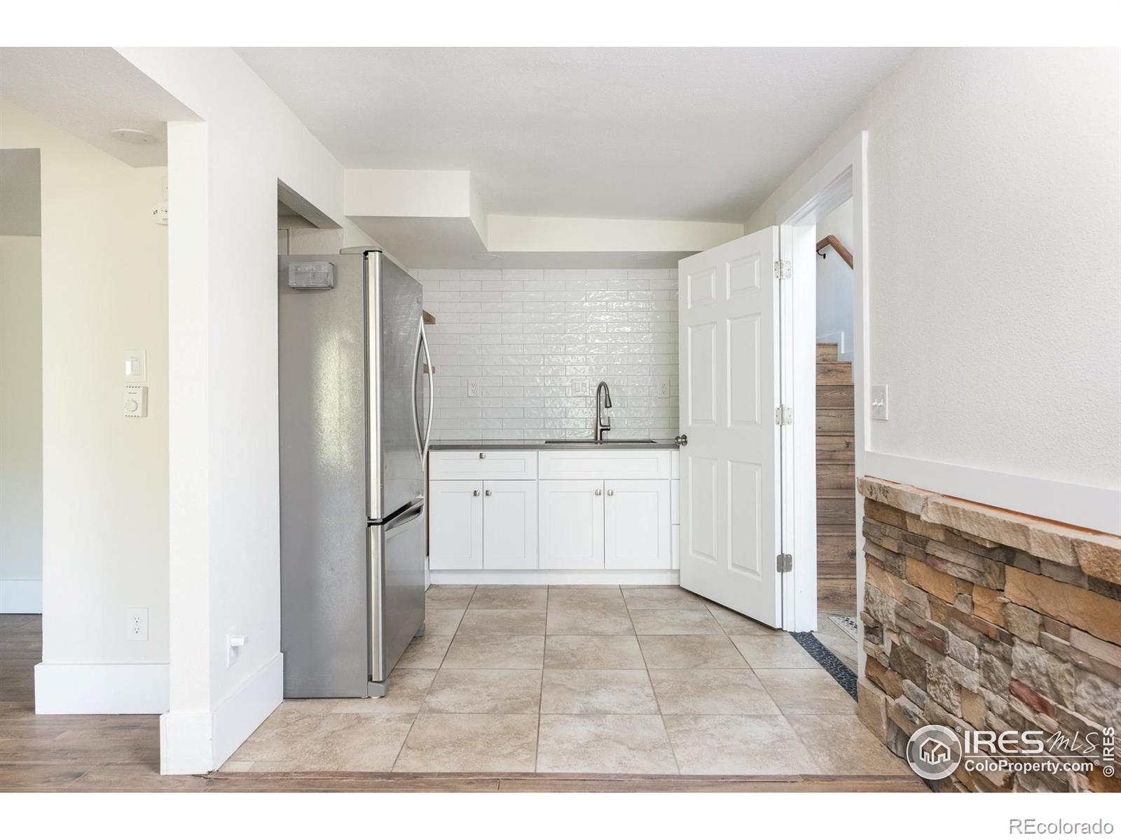 MLS Image #4 for 93  pine needle road,boulder, Colorado