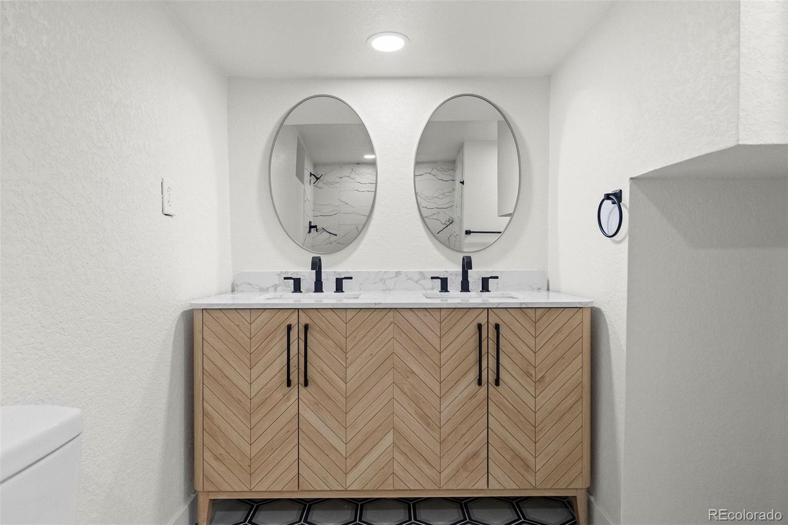 MLS Image #19 for 4822  bryant street,denver, Colorado