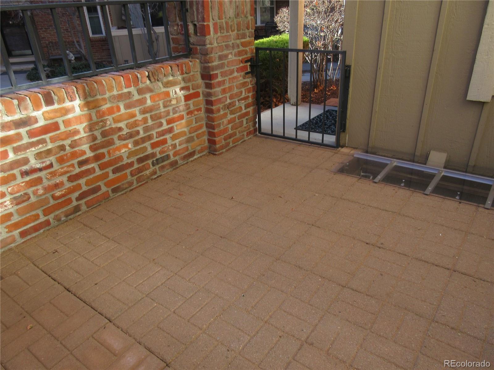 MLS Image #7 for 2723 w long drive a,littleton, Colorado