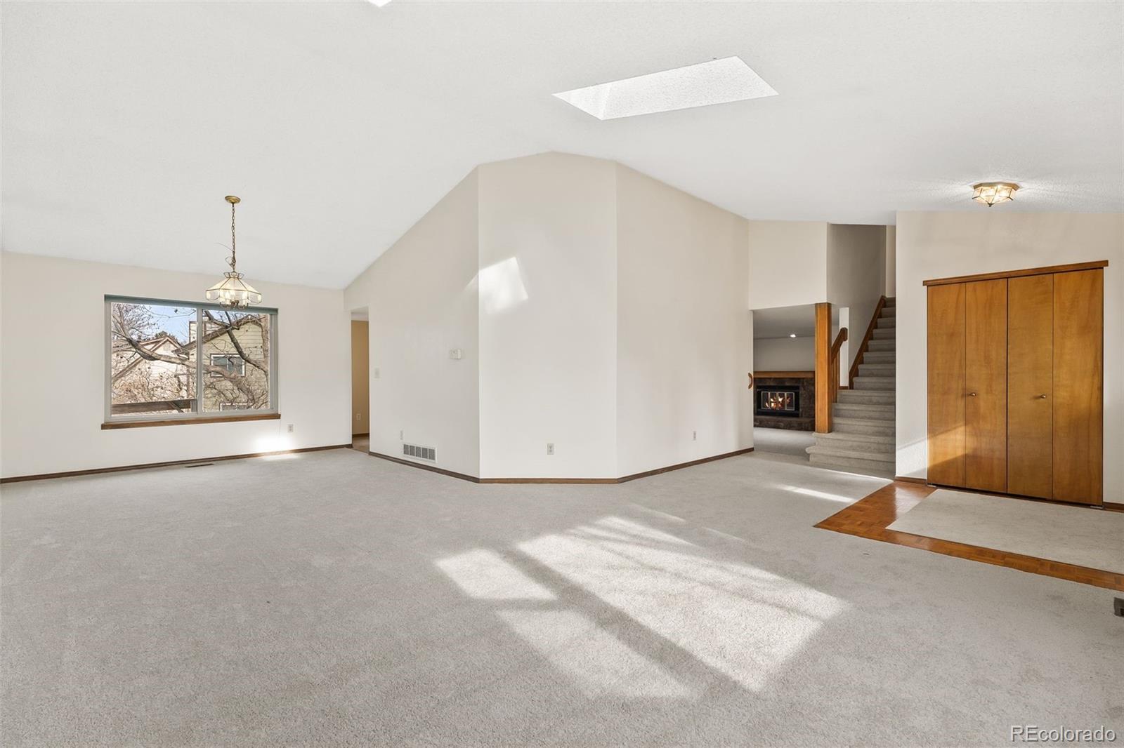 MLS Image #11 for 11303 e warren avenue,aurora, Colorado