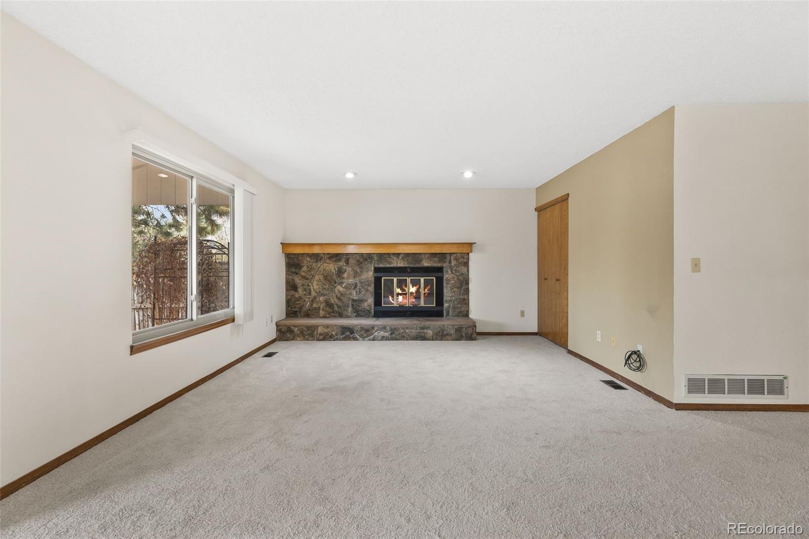 MLS Image #20 for 11303 e warren avenue,aurora, Colorado