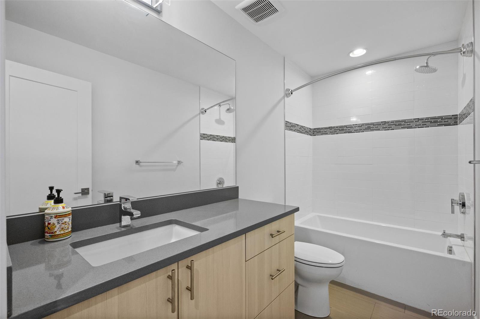 MLS Image #28 for 1840  irving street,denver, Colorado