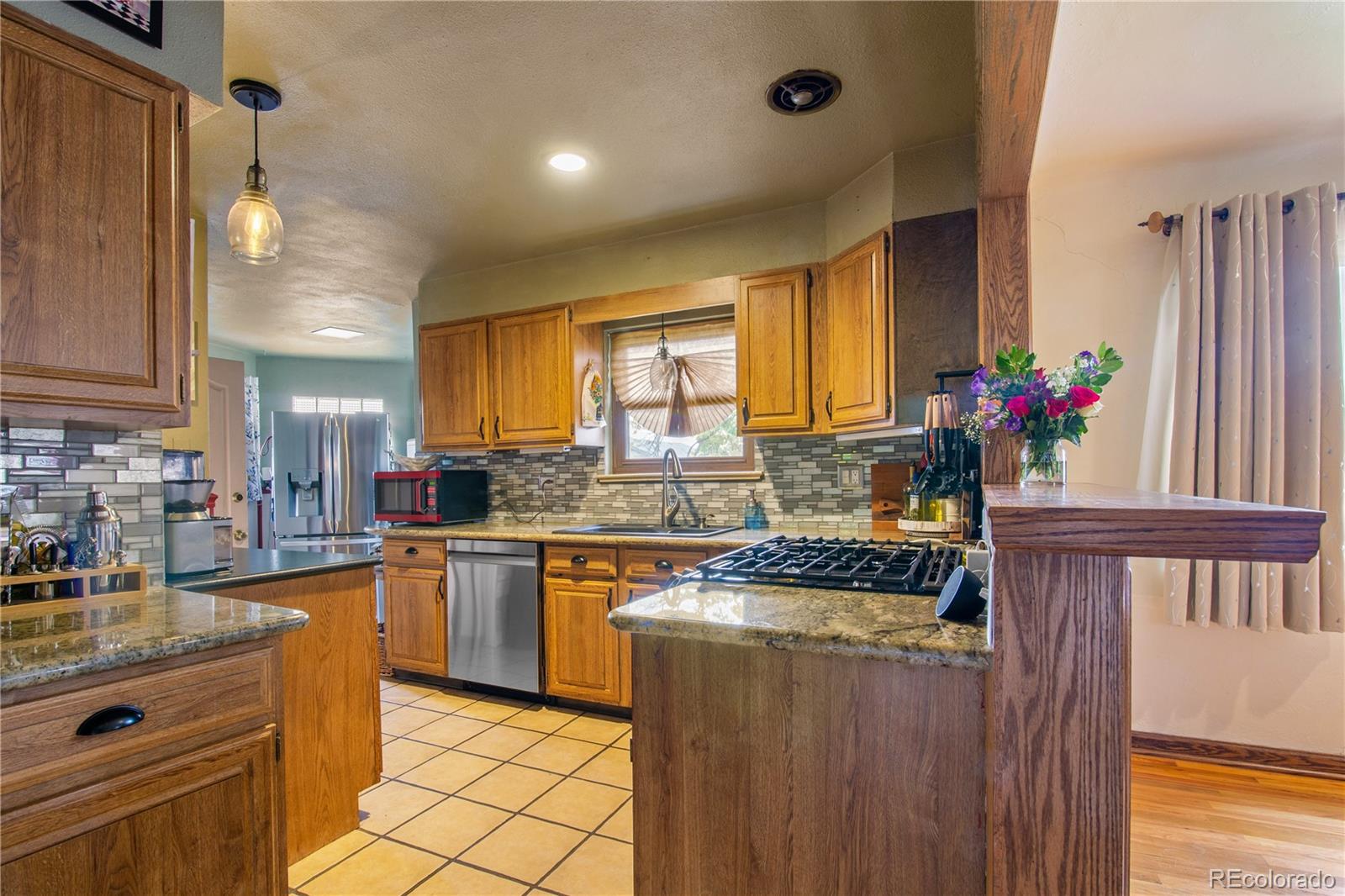 MLS Image #12 for 4940 w 31st avenue,denver, Colorado