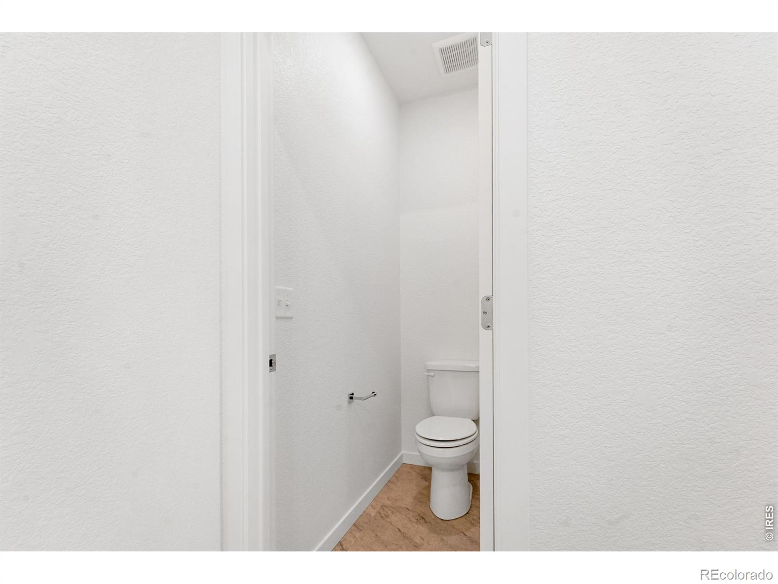 MLS Image #8 for 450  buckboard drive,hudson, Colorado