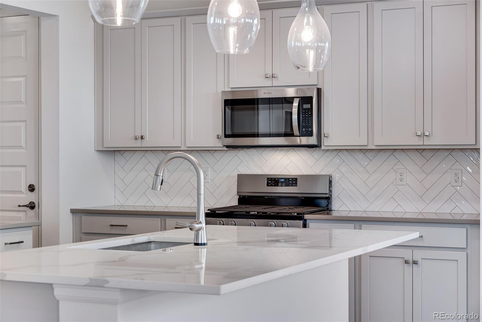 MLS Image #28 for 3364 n haleyville court,aurora, Colorado