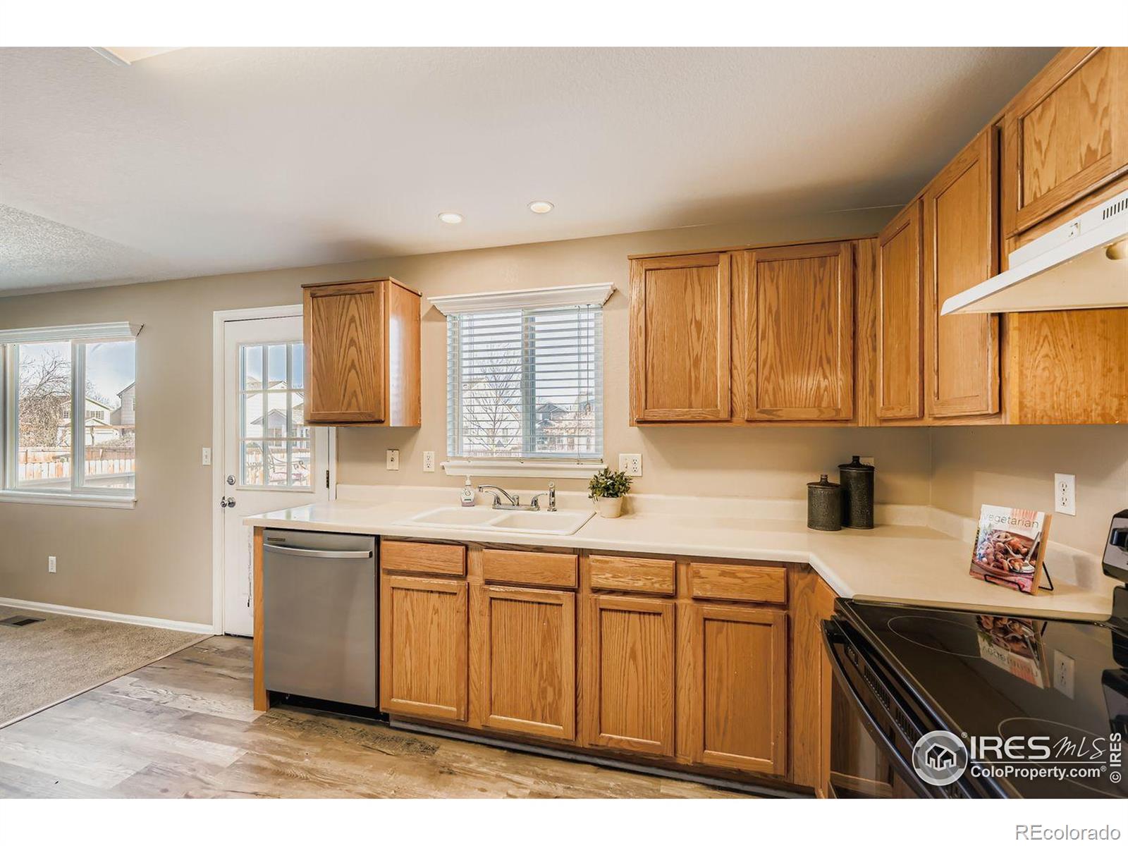MLS Image #11 for 1506  crestwood circle,longmont, Colorado