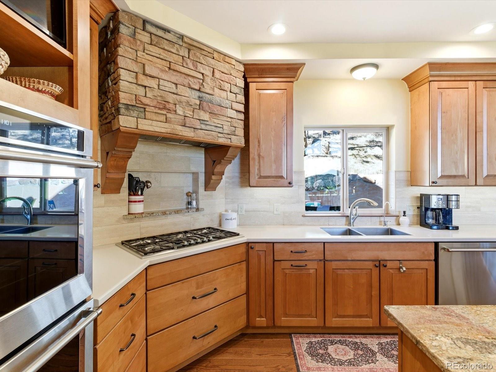 MLS Image #7 for 22056  high spring trail,morrison, Colorado