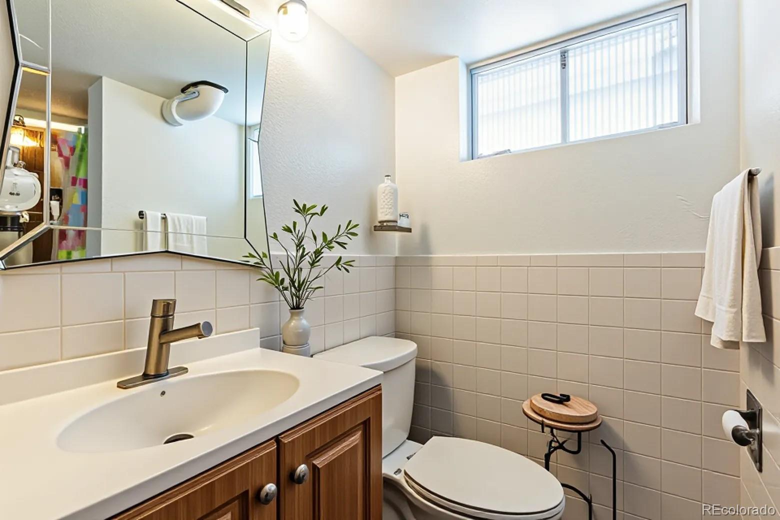 MLS Image #8 for 5210 e 33rd avenue,denver, Colorado