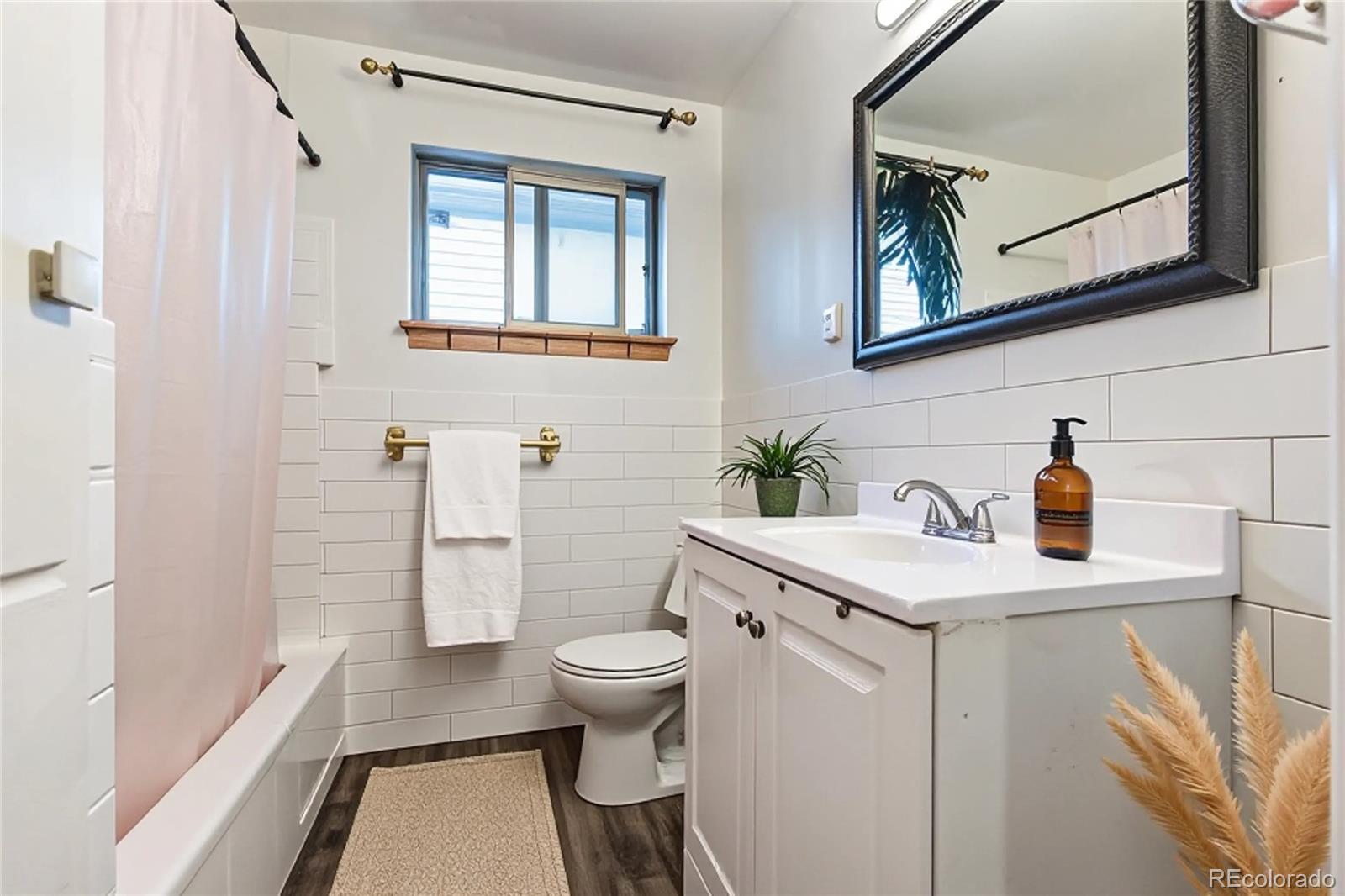 MLS Image #9 for 5210 e 33rd avenue,denver, Colorado