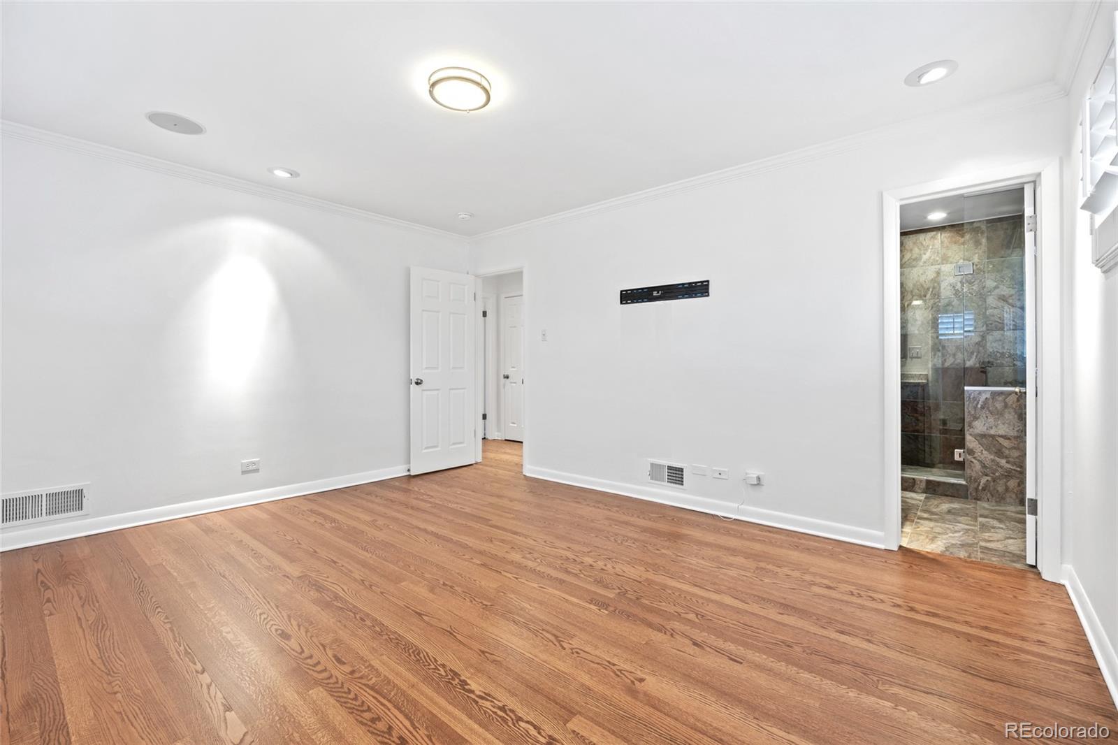 MLS Image #15 for 335  leyden street,denver, Colorado