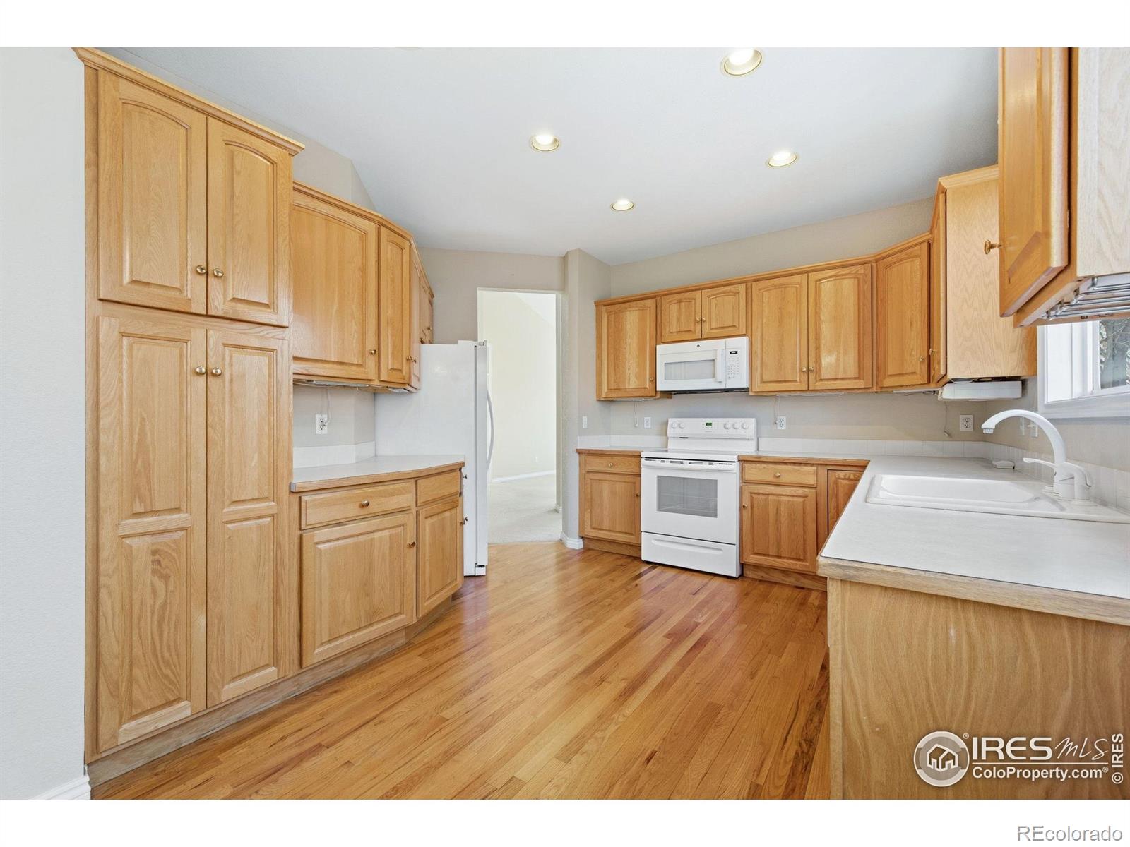 MLS Image #11 for 950  southridge greens boulevard,fort collins, Colorado