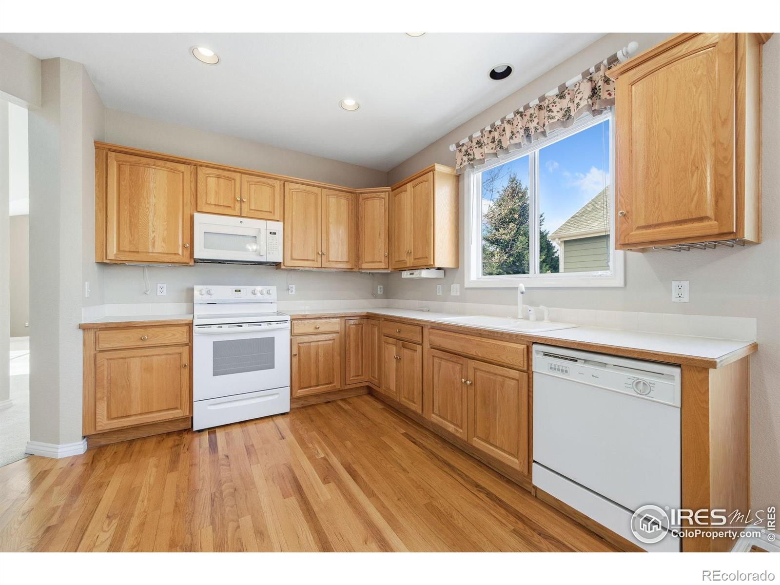 MLS Image #15 for 950  southridge greens boulevard,fort collins, Colorado