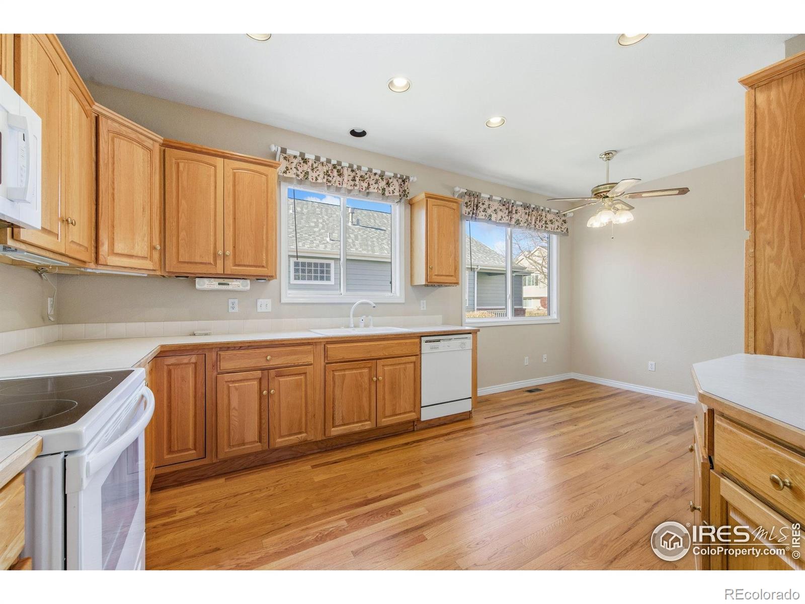 MLS Image #16 for 950  southridge greens boulevard,fort collins, Colorado