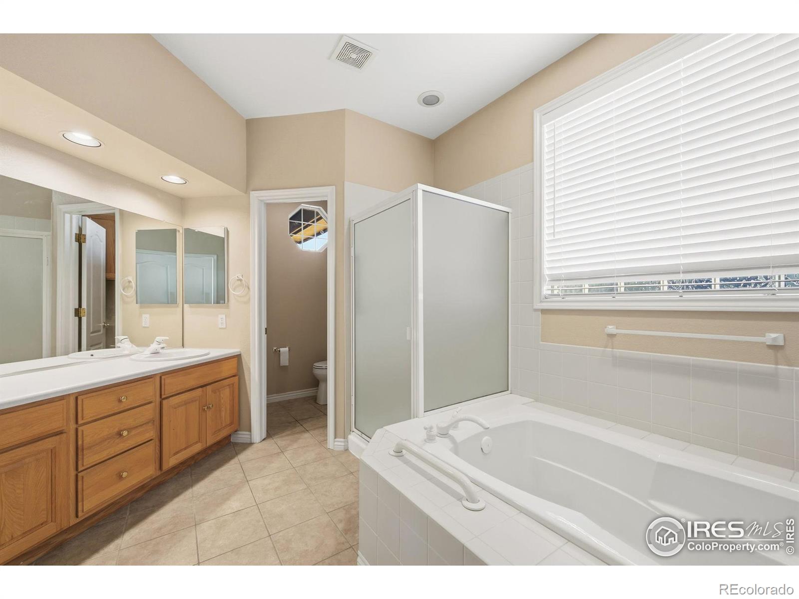 MLS Image #19 for 950  southridge greens boulevard,fort collins, Colorado