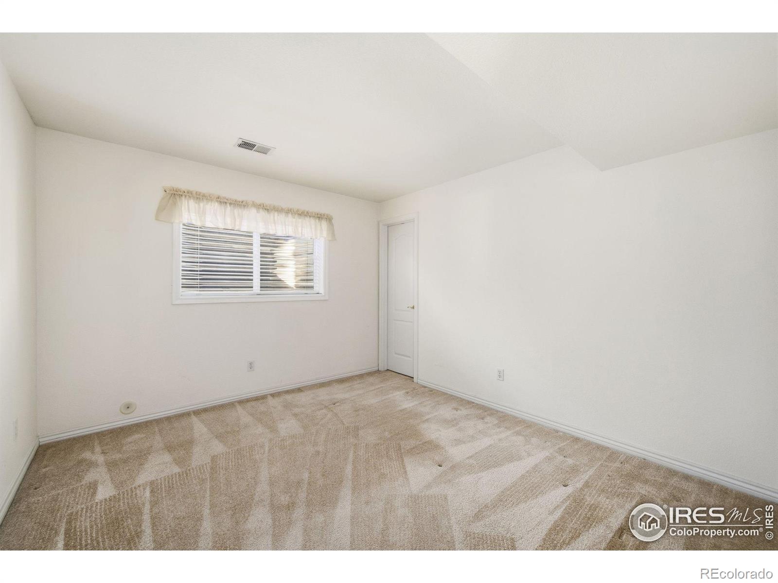 MLS Image #25 for 950  southridge greens boulevard,fort collins, Colorado