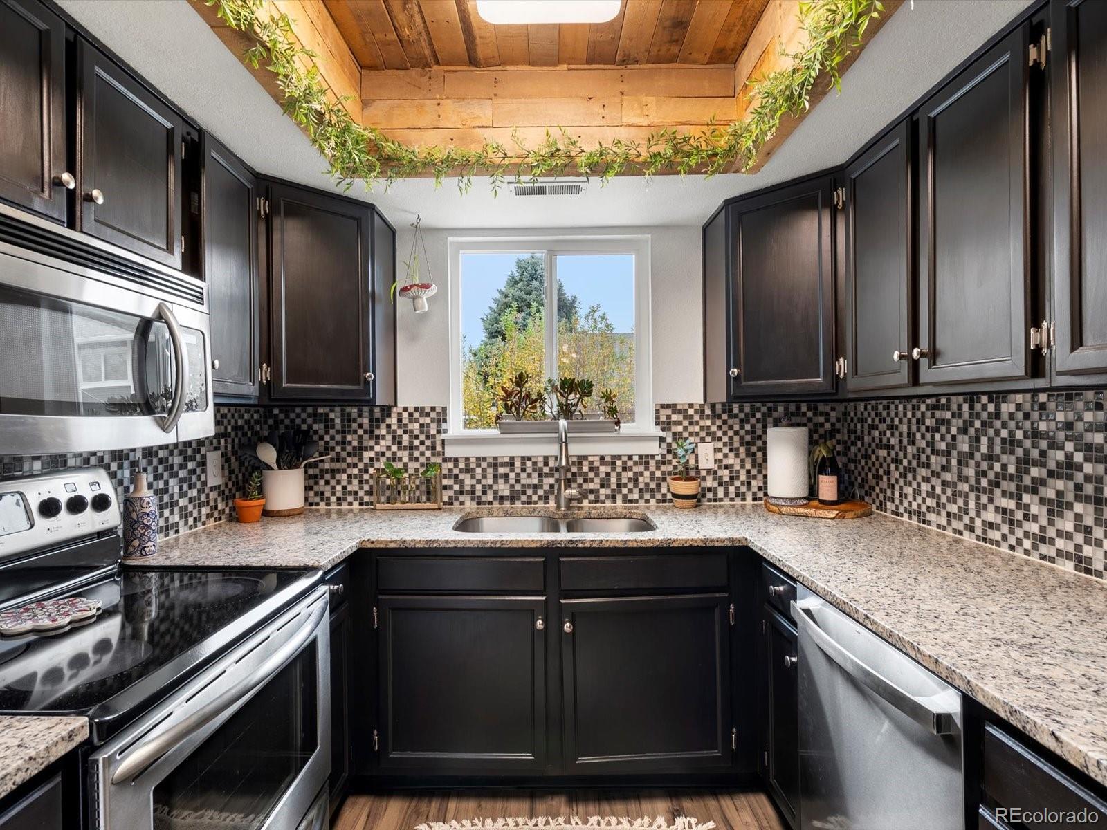 MLS Image #14 for 2135  coronado parkway,denver, Colorado