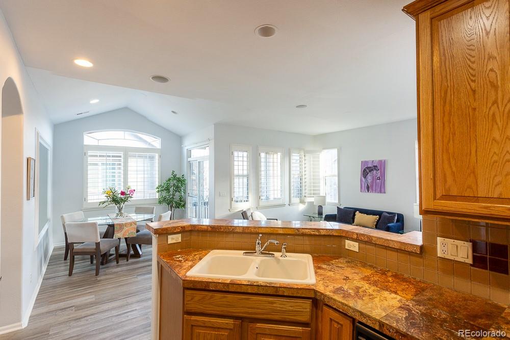 MLS Image #11 for 141  granby way  a,aurora, Colorado