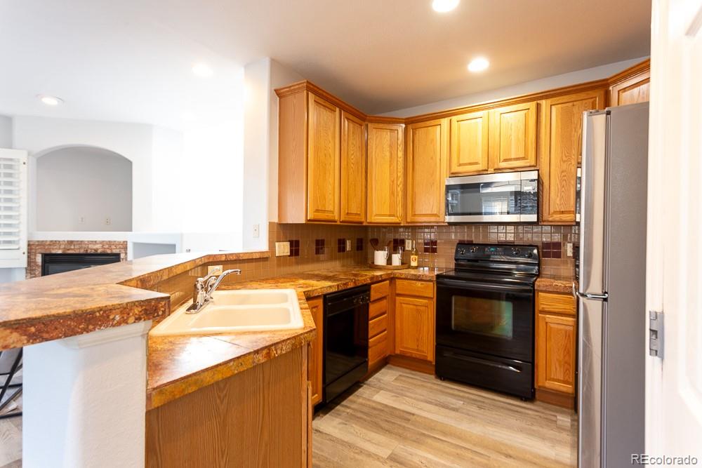 MLS Image #9 for 141  granby way  a,aurora, Colorado