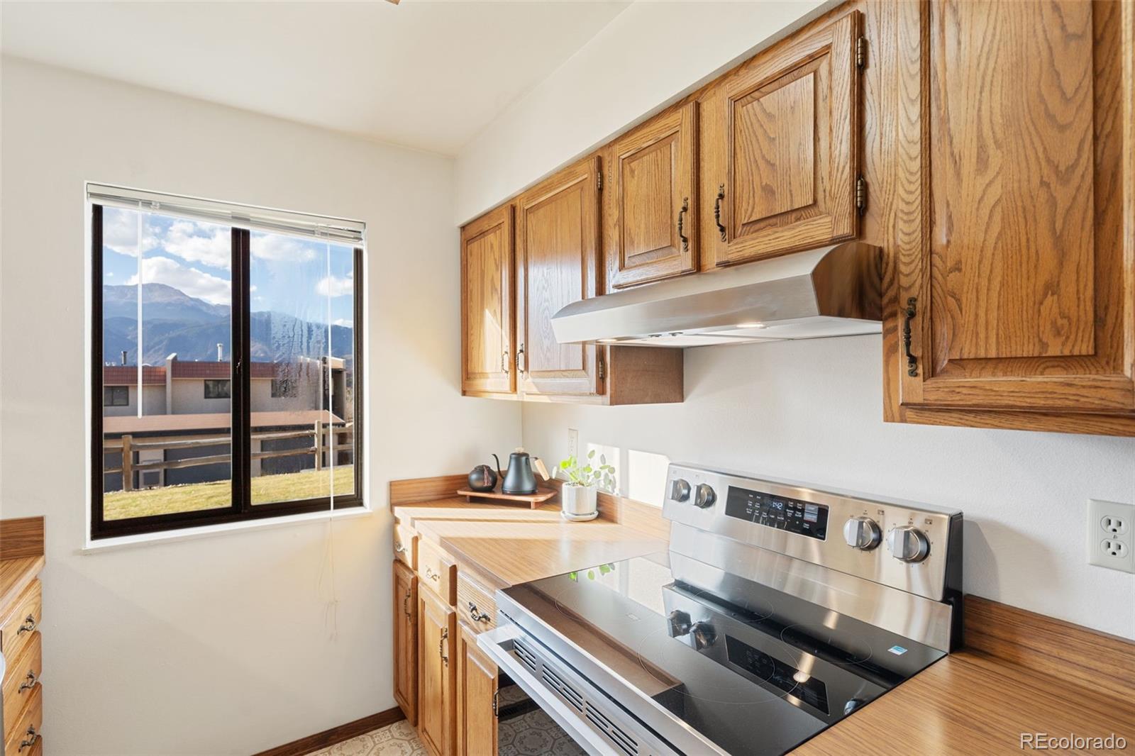 MLS Image #17 for 906  fontmore road a,colorado springs, Colorado