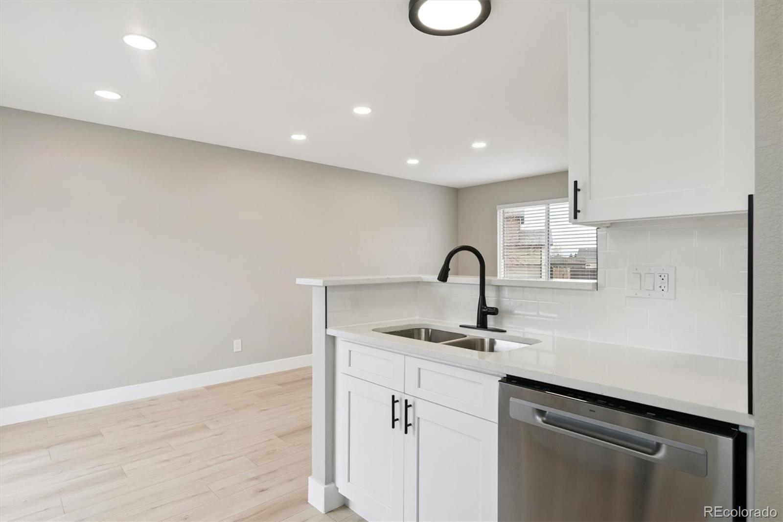 MLS Image #11 for 17208 e florida place,aurora, Colorado